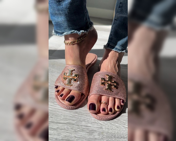 Goddess PussyFoot aka U186296307 OnlyFans - I got the pink sparkly Tory’s Thanks to my best boy for this frivolously luxurious find