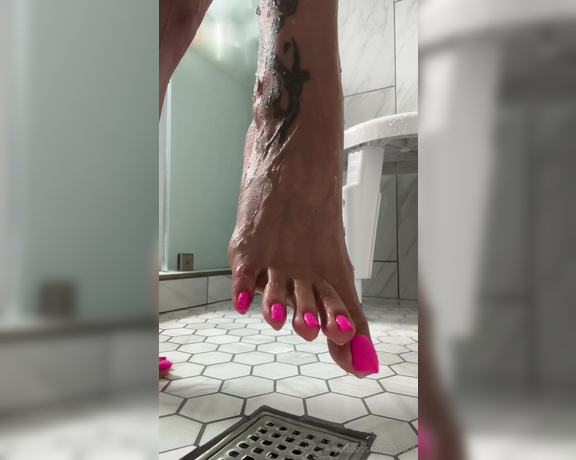 Goddess PussyFoot aka U186296307 OnlyFans - The water is now holy and sacred having touched my divine body You may lick the holy water from the