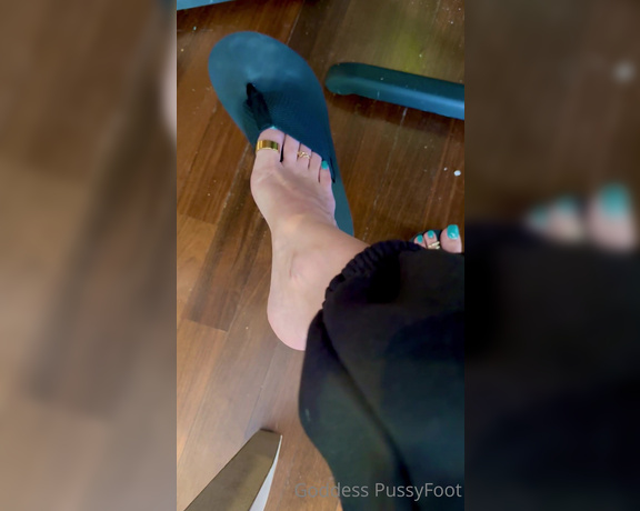Goddess PussyFoot aka U186296307 OnlyFans - Follow my feet as I pick up a friends birthday cake and go to her birthday brunch 3