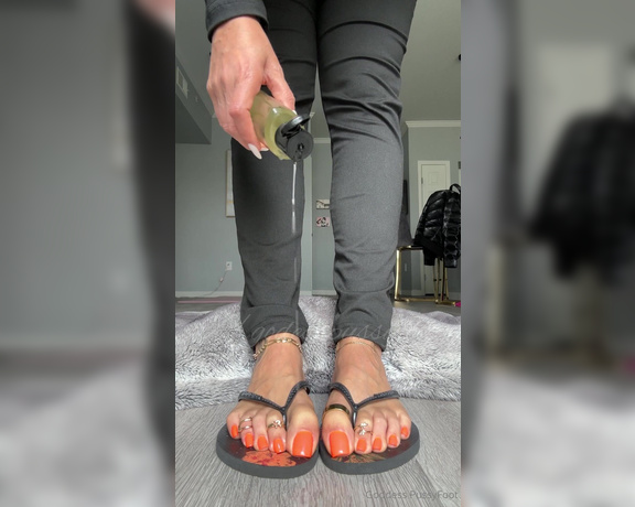 Goddess PussyFoot aka U186296307 OnlyFans - Late night joi teaser with juicy orange toes There is a 45 min video available