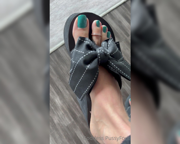 Goddess PussyFoot aka U186296307 OnlyFans - Let me just fuck your mind with this dangle 1