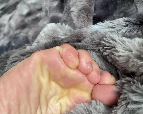 Goddess Suzie aka Goddesssuzie26 OnlyFans - My feet are dirty, sticky and fluffy from work today Form an orderly queue to clean them with you 4
