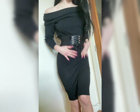 Karina Kalashnikova aka Mistresskarina OnlyFans - Pencil skirts are so sexy