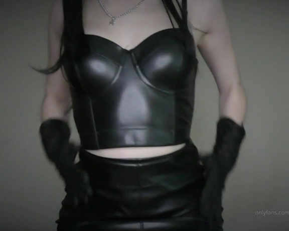 Karina Kalashnikova aka Mistresskarina OnlyFans - Cock T0rture POV (full 16min clip!)