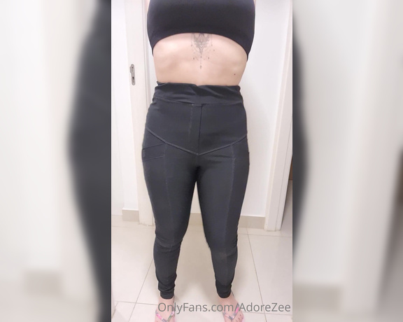 AdoreZee aka Adorezee OnlyFans - PAWG in the area dancing a little for you pervs!