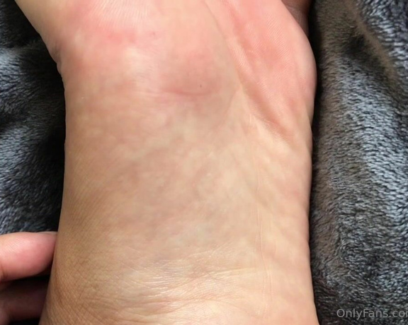 Alissafootsd aka Alissafootsd OnlyFans - Wrinkles wrinkle