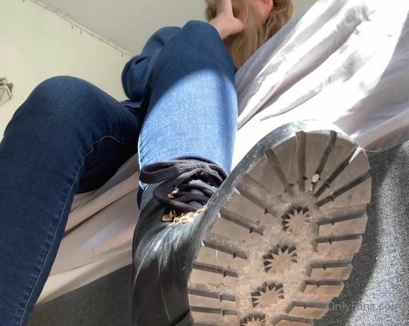 Goddess Christine aka Findomchristine OnlyFans - Custom!!! Lick my boots clean This is your sex life now (253 min clip)
