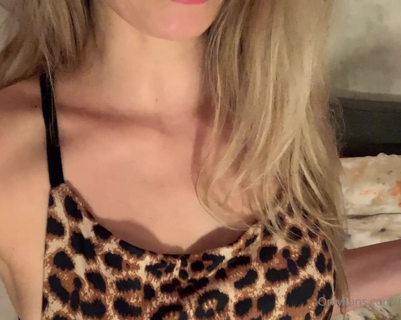 Goddess Christine aka Findomchristine OnlyFans - 3 min Clip of a drain Made him pay for my concert tickets