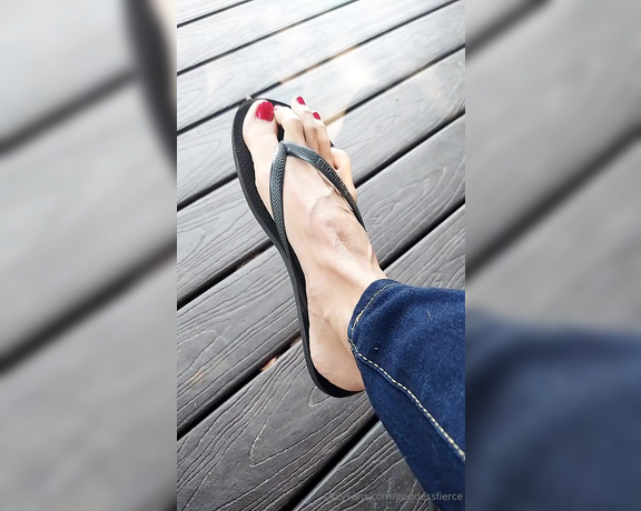 Goddess Fierce aka Goddessfierce OnlyFans - For my flip flop, toes and vein lovers