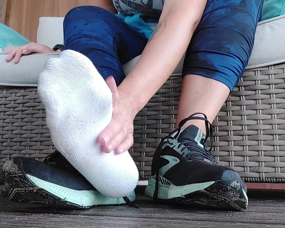 Goddess Fierce aka Goddessfierce OnlyFans - Smelly sweaty shoe and sock removal