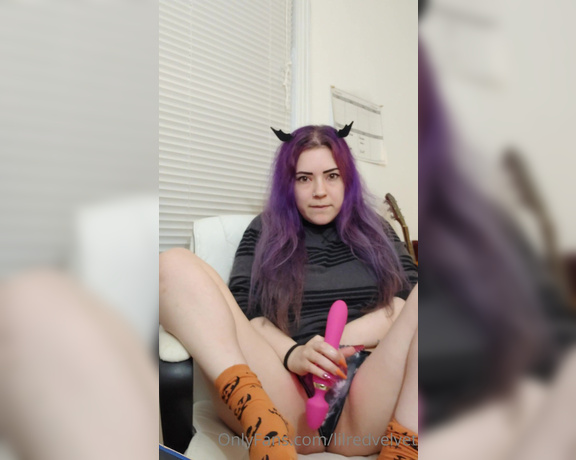 LilRedVelvet aka Lilredvelvet OnlyFans - Very horny dirty talk cum show