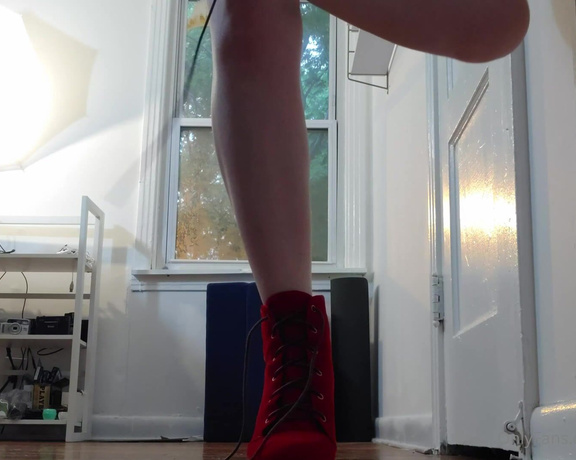 LilRedVelvet aka Lilredvelvet OnlyFans - Trying on all my shoes, includes high heels, summer shoes, sneakers, and boots of all sorts!