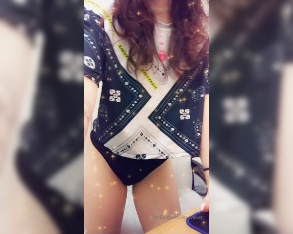 LilRedVelvet aka Lilredvelvet OnlyFans - Dancing in my undies