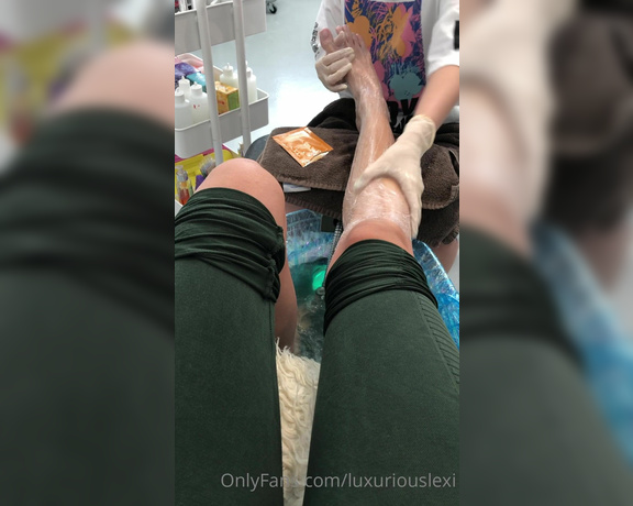 Luxuriouslexi aka Luxuriouslexi OnlyFans - Take Notes on how to pamper your Goddess! #October2020 #FootFetish