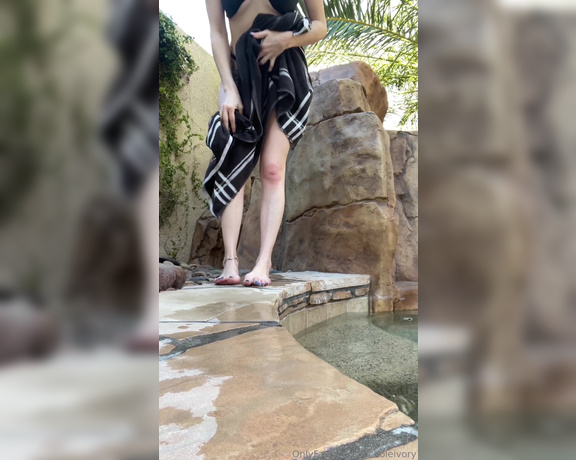 Nichole_Ivory aka Nicholeivory OnlyFans - Watch me dry off