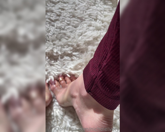 Nichole_Ivory aka Nicholeivory OnlyFans - Love knowing my feet make your dick hard baby