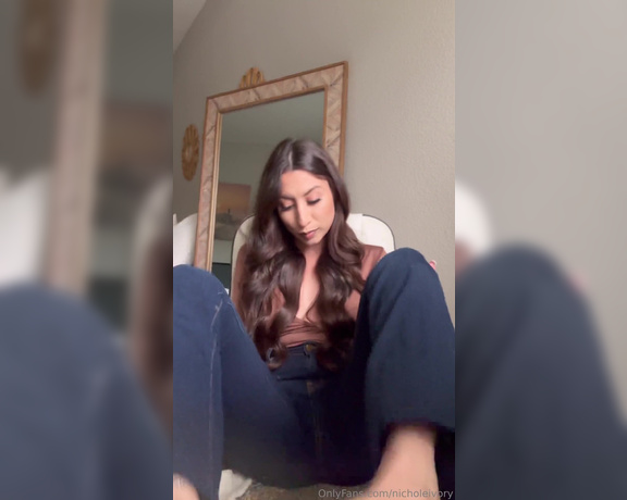 Nichole_Ivory aka Nicholeivory OnlyFans - Sock removal  sniff my feet