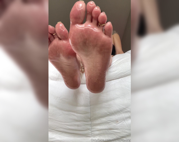 Nichole_Ivory aka Nicholeivory OnlyFans - More oily goddess soles to make you feel good