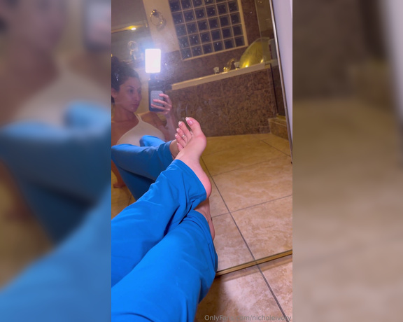 Nichole_Ivory aka Nicholeivory OnlyFans - I love teasing you w my beautiful feet