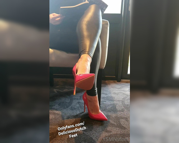 Deliciousdutchfeet aka Deliciousdutchfeet OnlyFans - ONLINE TOMORROW! JOI instructions while dangling my new pink heels