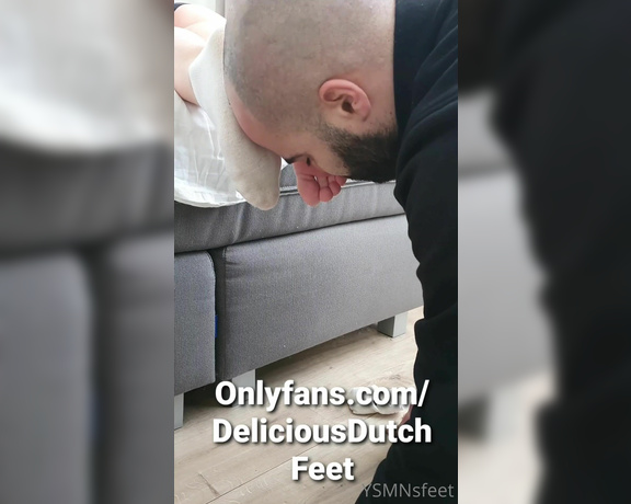 Deliciousdutchfeet aka Deliciousdutchfeet OnlyFans - Smelly feet sniffer @arabfootsoldier gave my perfect feet a warm cumshot