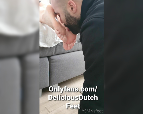 Deliciousdutchfeet aka Deliciousdutchfeet OnlyFans - Smelly feet sniffer @arabfootsoldier gave my perfect feet a warm cumshot