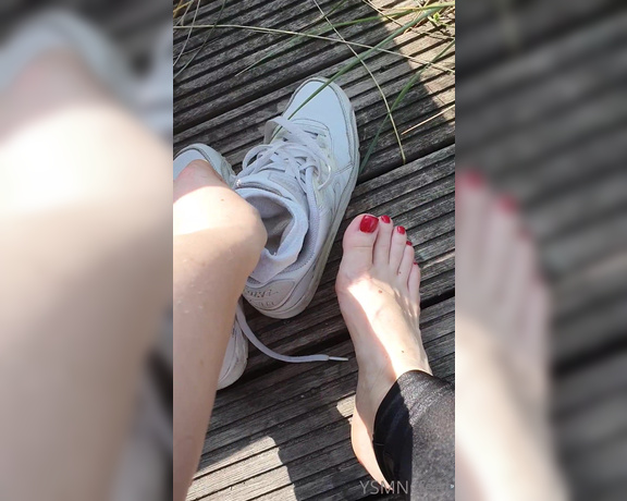 Deliciousdutchfeet aka Deliciousdutchfeet OnlyFans - Release the smell hihih