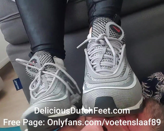 Deliciousdutchfeet aka Deliciousdutchfeet OnlyFans - Stinkiest feet of the netherlands with @voetenslaaf89