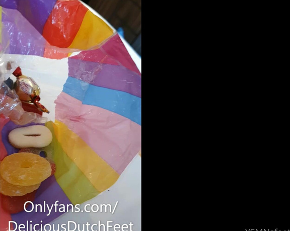 Deliciousdutchfeet aka Deliciousdutchfeet OnlyFans - Mm, my toes are sweet like candy! Candy and toes what a dangerous combination hihih Full 2 min video