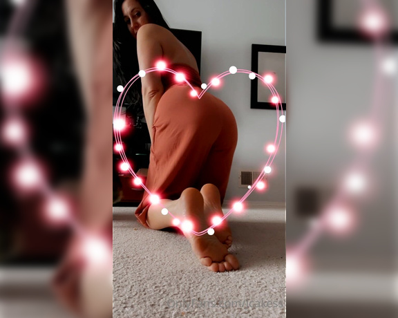 Jenelle Jcakes aka Jcakess OnlyFans - Happy Valentine’s Day to you all!! Newwwww content and PPVs coming ASAP! Stay tuned to some long wai