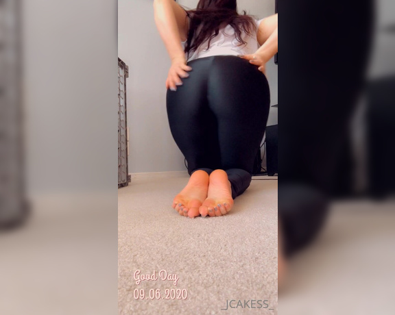 Jenelle Jcakes aka Jcakess OnlyFans - Worship my feet