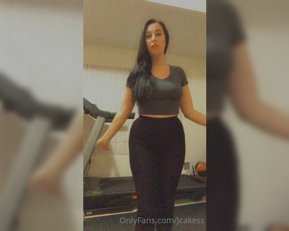 Jenelle Jcakes aka Jcakess OnlyFans - Quick tease before I go to the mall