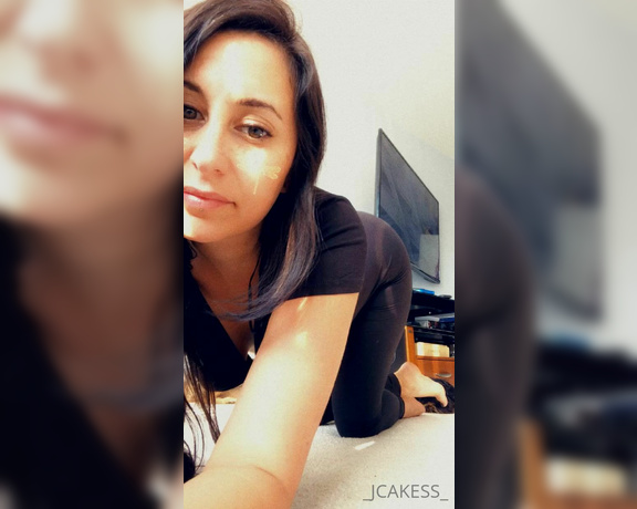 Jenelle Jcakes aka Jcakess OnlyFans - Had to mute it because of my dogs playing and barking lol