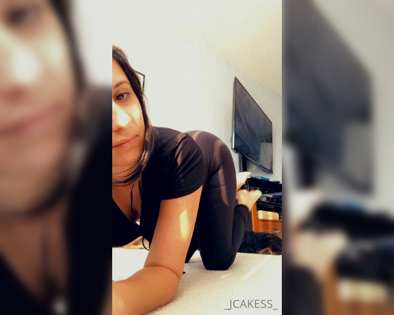 Jenelle Jcakes aka Jcakess OnlyFans - Had to mute it because of my dogs playing and barking lol