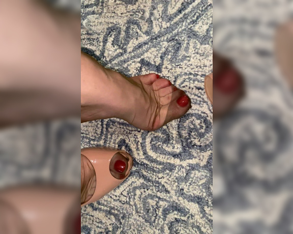 Miss Harriet aka Redtoes Onlyfans - Hot Boss has a surprise for you! 25