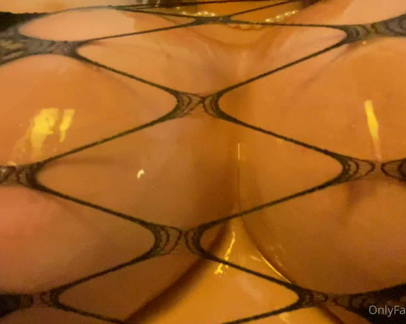 Miss Harriet aka Redtoes Onlyfans - Oiled up breasts part 2