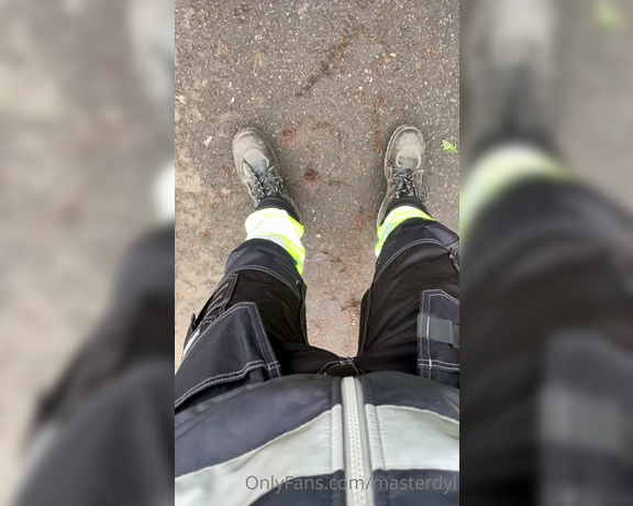 MasterDylanxxx aka Masterdyl Onlyfans - Finish work Full high vis gear today Can’t be missed
