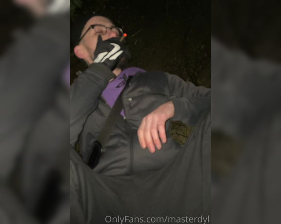 MasterDylanxxx aka Masterdyl Onlyfans - Gloves Fists Stomps Smoke