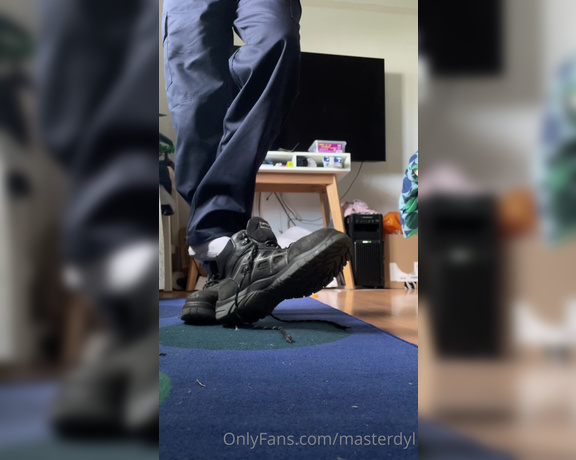 MasterDylanxxx aka Masterdyl Onlyfans - Long day 12 hour shift Boots off Full vid