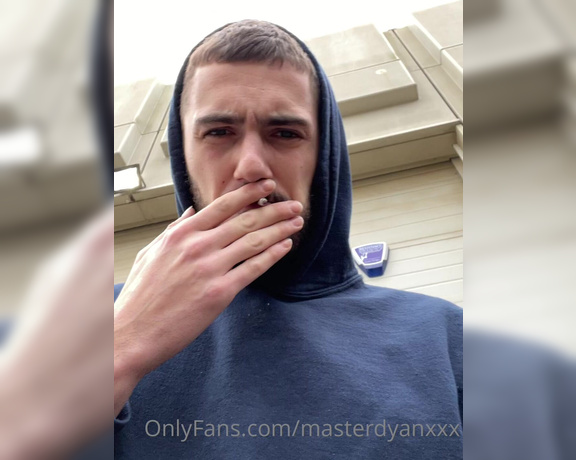 MasterDylanxxx aka Masterdyl Onlyfans - Smoking