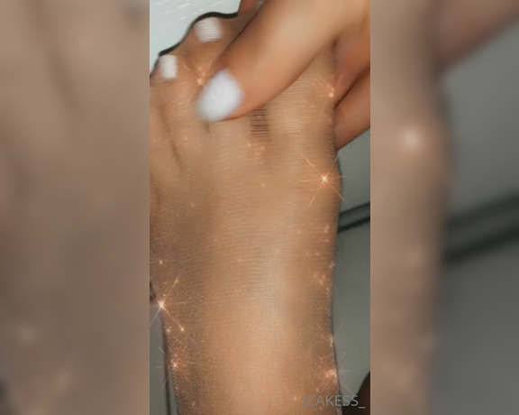 Jenelle Jcakes aka Jcakess OnlyFans - Oooo pantyhose I love the way it feels when I rub my feet together