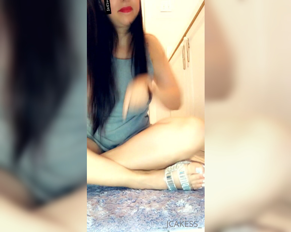 Jenelle Jcakes aka Jcakess OnlyFans - Worship these pretty feet