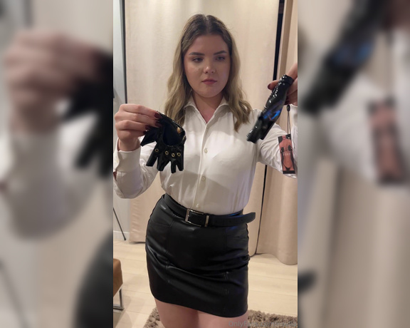 Kinky Navlia aka Navlia OnlyFans - Few kinky video 1