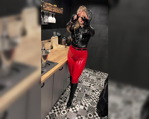 Kinky Navlia aka Navlia OnlyFans - Your goddes in BDSM dungeon 6