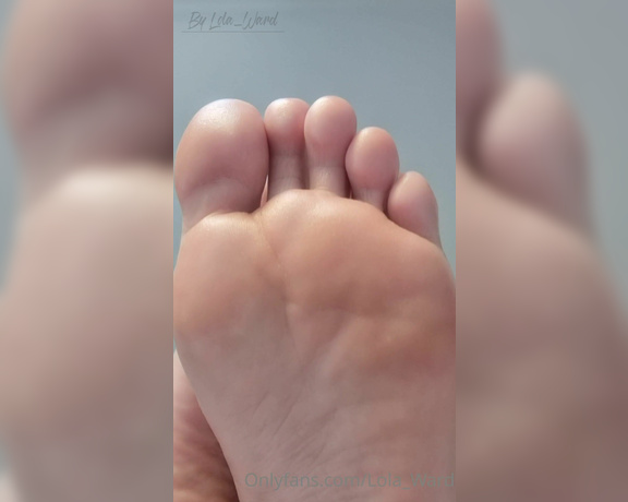 Lola Ward aka Lola_ward OnlyFans - Can I smother your face with my soft soles