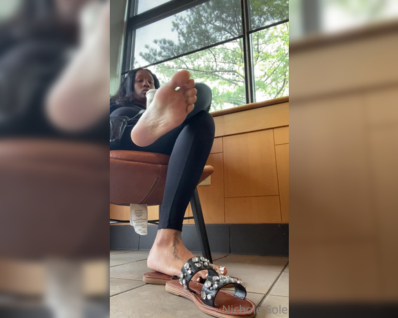 Nichole Sole aka Nicholesole OnlyFans - If you saw me in Starbucks playing with my sandals like this, what would you do Just curious lmao …
