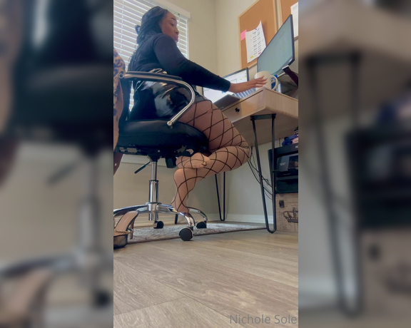 Nichole Sole aka Nicholesole OnlyFans - Another day in the office … What type of content are you wanting to see Comment below