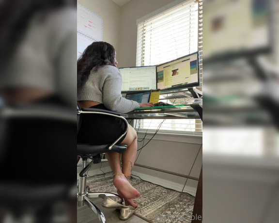 Nichole Sole aka Nicholesole OnlyFans - Candid Shoeplay Catching up on work from the weekend 1