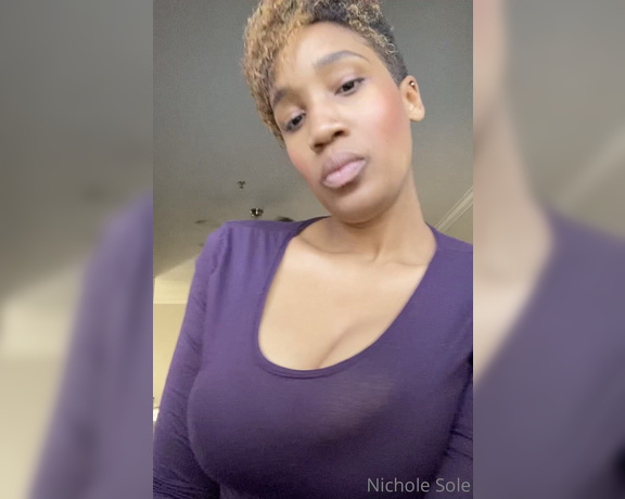 Nichole Sole aka Nicholesole OnlyFans - Sucking, smelling, and kissing couldn’t resist 7