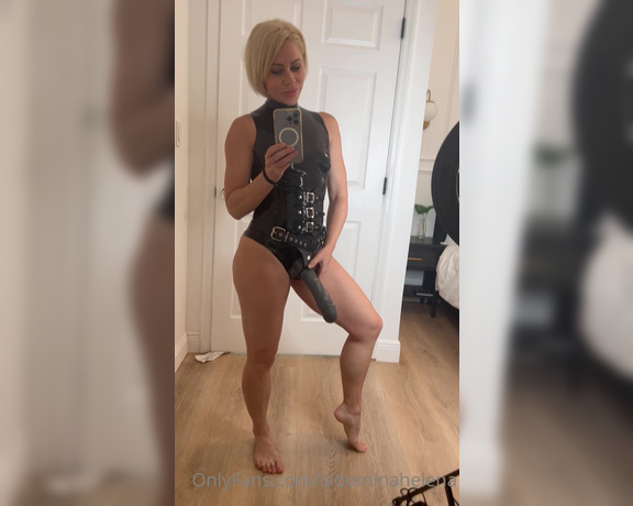 Helena Locke aka Ladominahelena OnlyFans - Suck it or fuck it What kind of slut are you gonna be for
